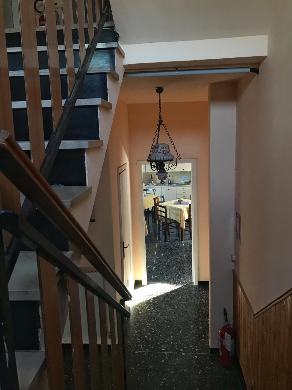 Albergo Delfino San Pietro d'Olba Buitenkant foto