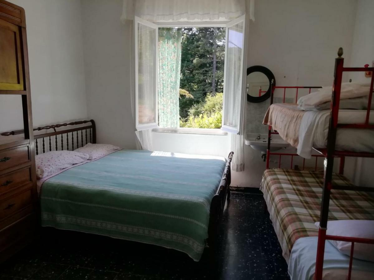 Albergo Delfino San Pietro d'Olba Buitenkant foto